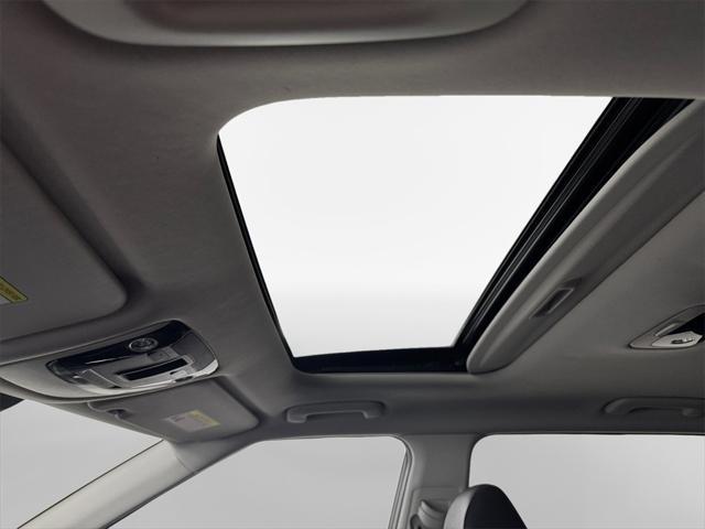 Photo of 2021 Cherry Black Kia Seltos