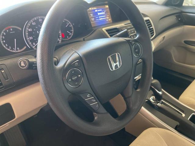 Photo of 2014 White Honda Accord