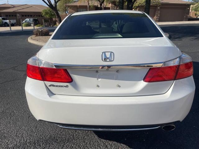 Photo of 2014 White Honda Accord