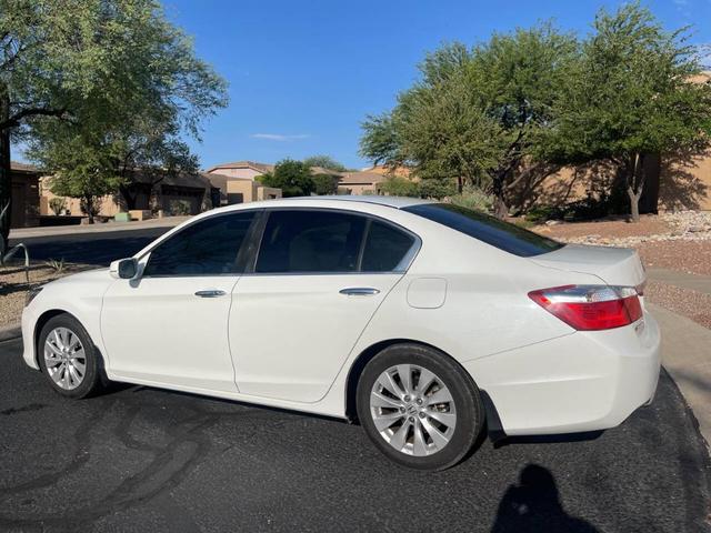Photo of 2014 White Honda Accord