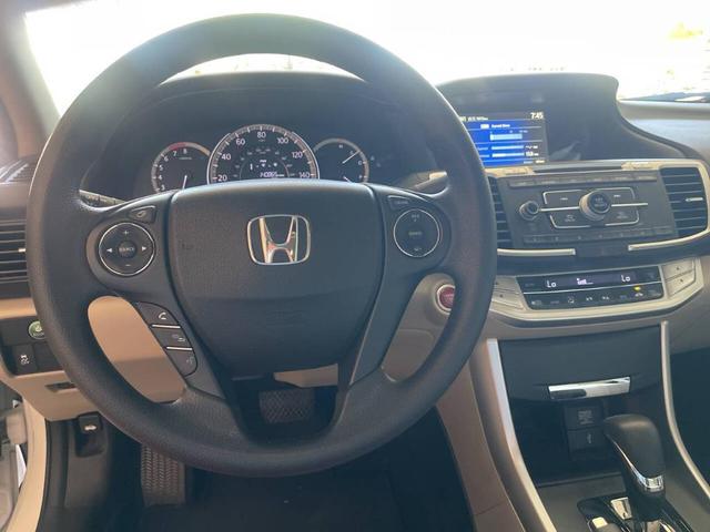 Photo of 2014 White Honda Accord