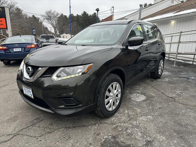 Photo of 2016 Midnight Jade Nissan Rogue