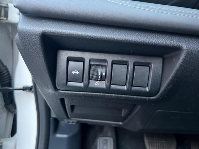 Photo of 2021 Crystal White Pearl Subaru Legacy