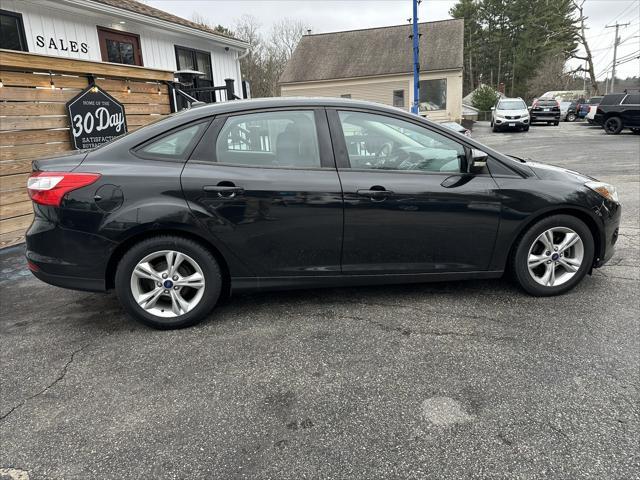 Photo of 2014 Tuxedo Black Metallic Ford Focus