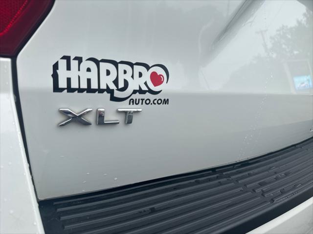 Photo of 2020 Star White Metallic Tri-Coat Ford Expedition