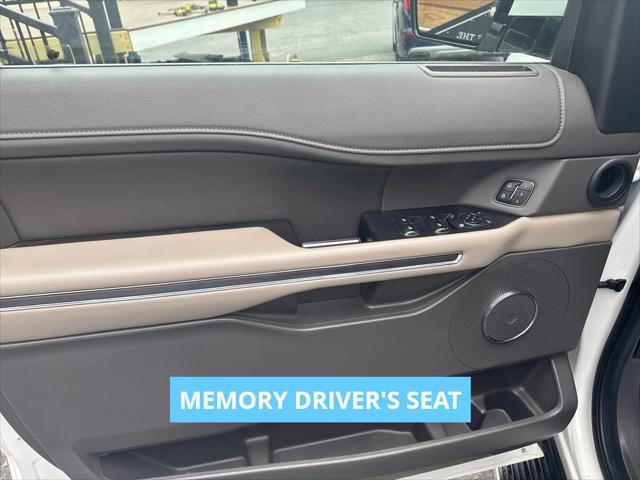 Photo of 2020 Star White Metallic Tri-Coat Ford Expedition