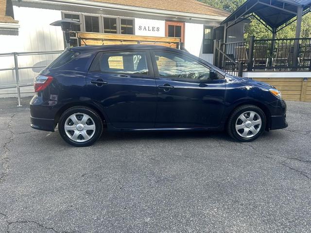 Photo of 2010 Nautical Blue Metallic Toyota Matrix
