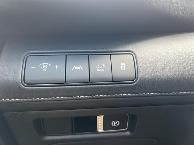 Photo of 2022 Quartz White Hyundai SANTA FE