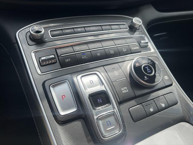 Photo of 2022 Quartz White Hyundai SANTA FE