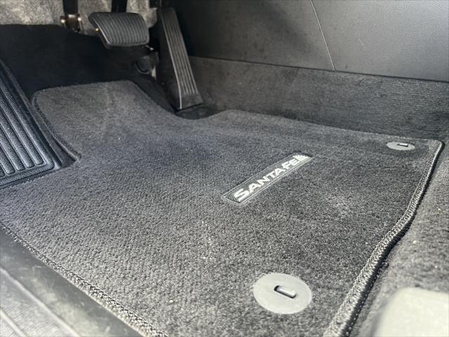 Photo of 2022 Quartz White Hyundai SANTA FE