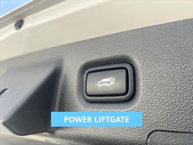 Photo of 2022 Quartz White Hyundai SANTA FE