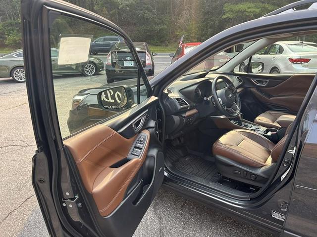 Photo of 2019 Dark Gray Metallic Subaru Forester