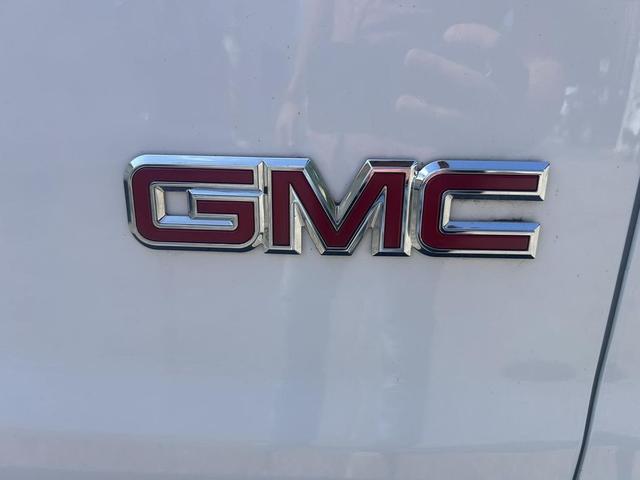Photo of 2023 Summit White GMC Savana 2500