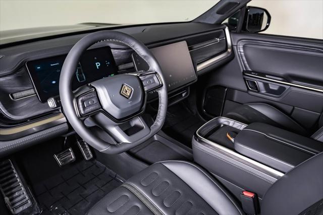 Photo of 2023 Forest Green Rivian R1T