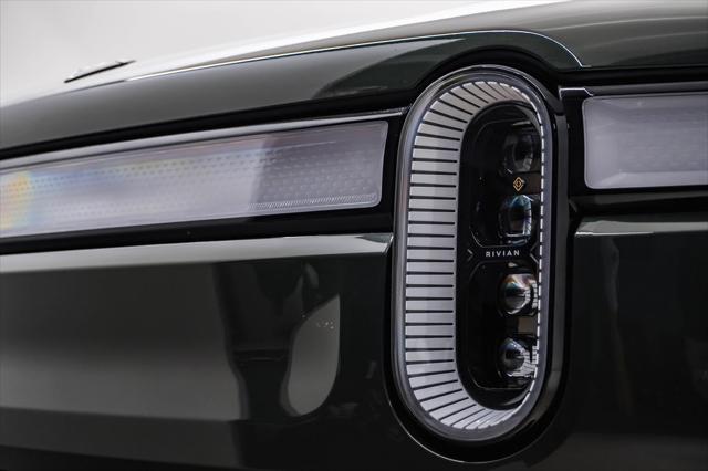 Photo of 2023 Forest Green Rivian R1T