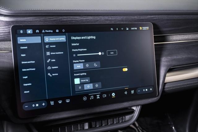 Photo of 2023 Forest Green Rivian R1T