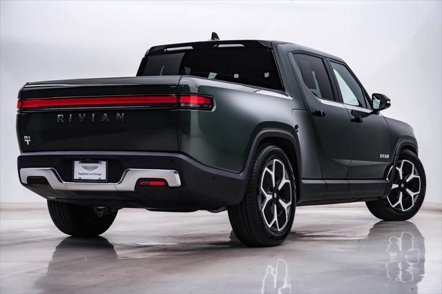 Photo of 2023 Forest Green Rivian R1T