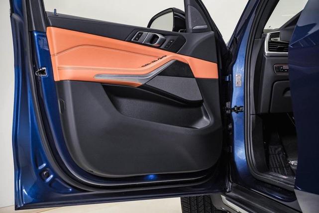 Photo of 2023 Blue Metallic BMW X5