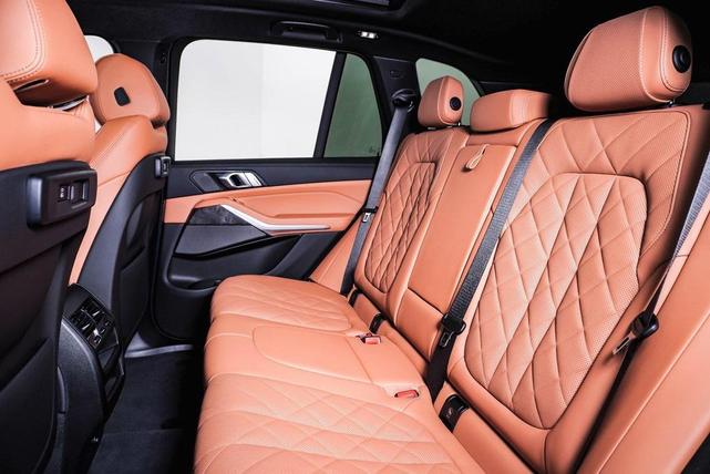 Photo of 2023 Blue Metallic BMW X5