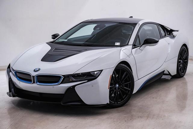 Photo of 2020 Crystal White Pearl Metallic w/BMW i Frozen Blue BMW i8