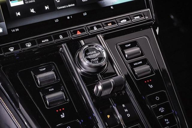 Photo of 2025 Onyx Black Aston Martin Vantage
