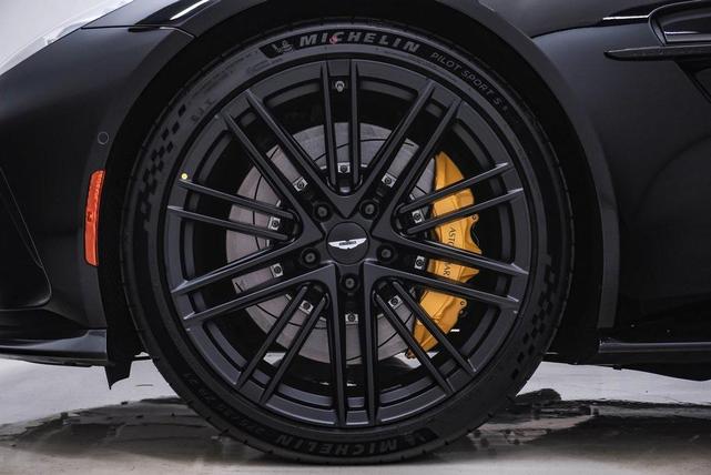 Photo of 2025 Onyx Black Aston Martin Vantage