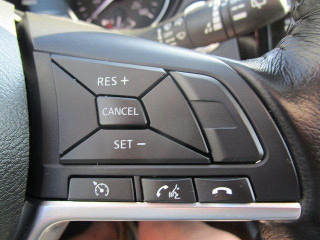 Photo of 2017 Gun Metallic Nissan Rogue