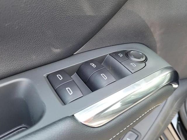 Photo of 2025 Black Chevrolet Traverse