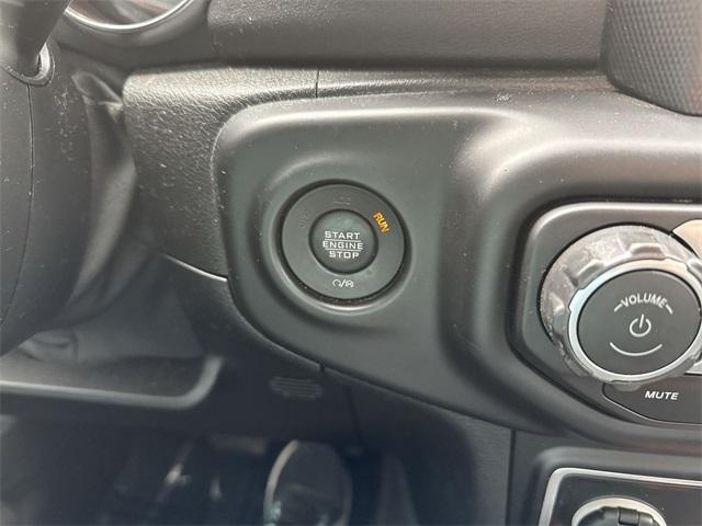 Photo of 2021 Granite Crystal Clearcoat Metallic Jeep Gladiator
