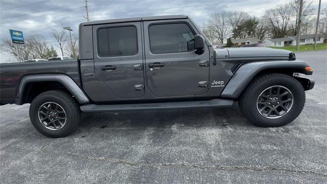 Photo of 2021 Granite Crystal Clearcoat Metallic Jeep Gladiator