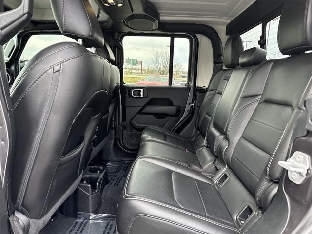 Photo of 2021 Granite Crystal Clearcoat Metallic Jeep Gladiator