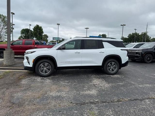 Photo of 2025 White Chevrolet Traverse