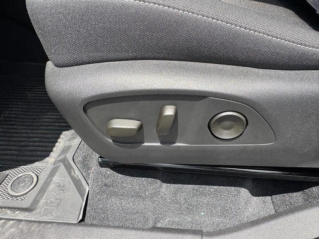 Photo of 2025 Black Chevrolet Traverse