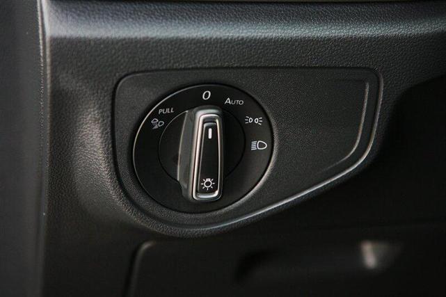 Photo of 2022 Platinum Gray Metallic Volkswagen Atlas