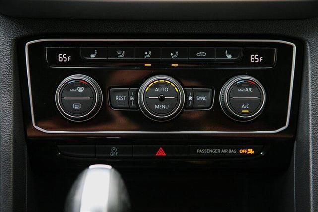 Photo of 2022 Platinum Gray Metallic Volkswagen Atlas