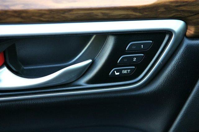 Photo of 2018 Crystal Black Pearl Honda CR-V