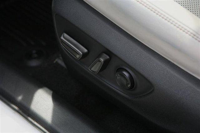 Photo of 2021 Blizzard Pearl Toyota RAV4 Hybrid