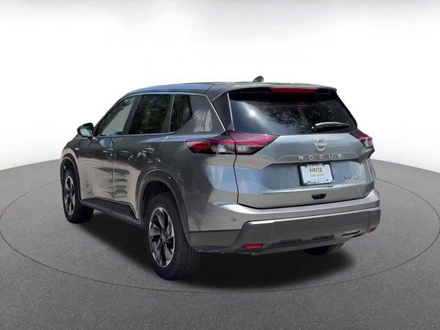 Photo of 2024 Gun Metallic Nissan Rogue