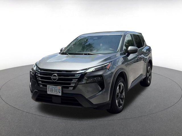 Photo of 2024 Gun Metallic Nissan Rogue