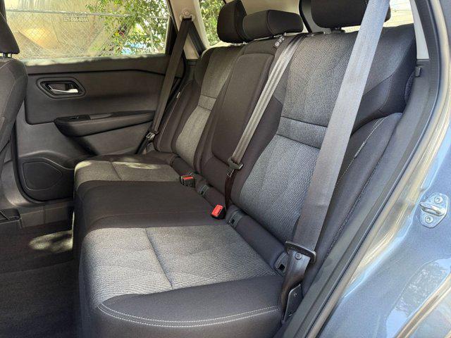 Photo of 2024 Gun Metallic Nissan Rogue