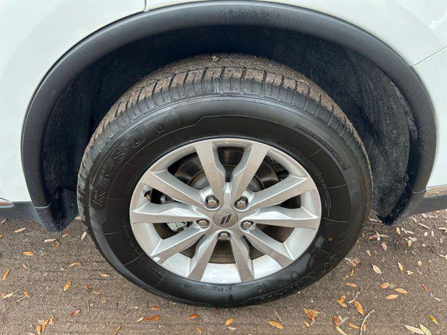 Photo of 2023 White Knuckle Clearcoat Dodge Durango