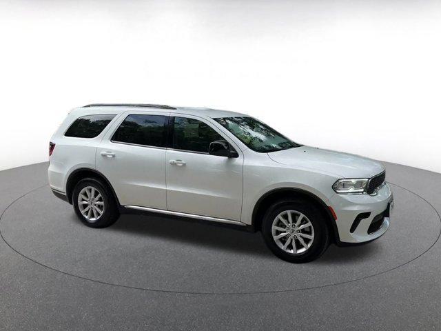 Photo of 2023 White Knuckle Clearcoat Dodge Durango