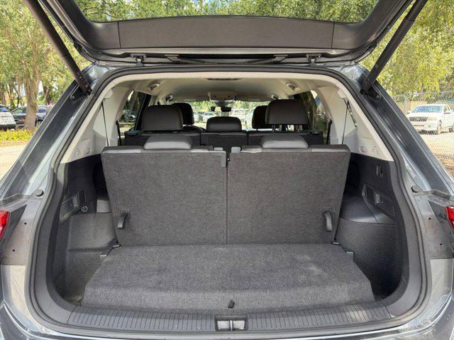 Photo of 2024 Platinum Gray Metallic Volkswagen Tiguan