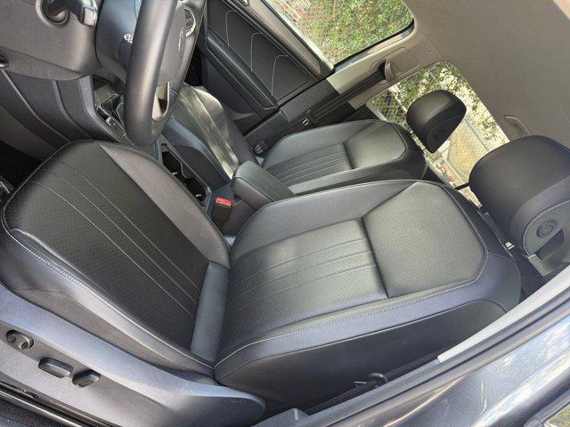 Photo of 2024 Platinum Gray Metallic Volkswagen Tiguan