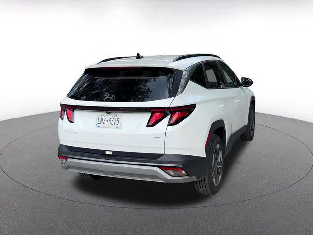 Photo of 2025 Serenity White Pearl Hyundai TUCSON