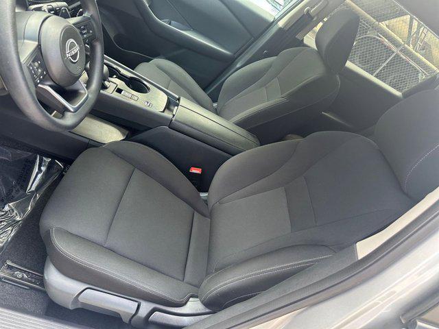 Photo of 2024 Brilliant Silver Metallic Nissan Rogue