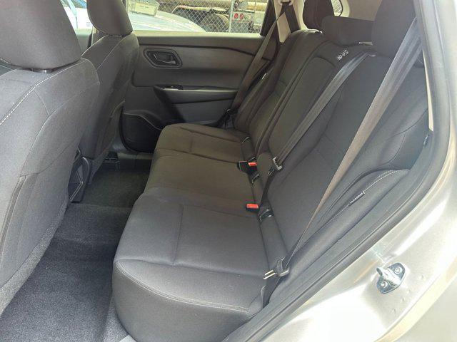 Photo of 2024 Brilliant Silver Metallic Nissan Rogue