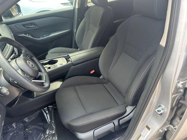 Photo of 2024 Brilliant Silver Metallic Nissan Rogue