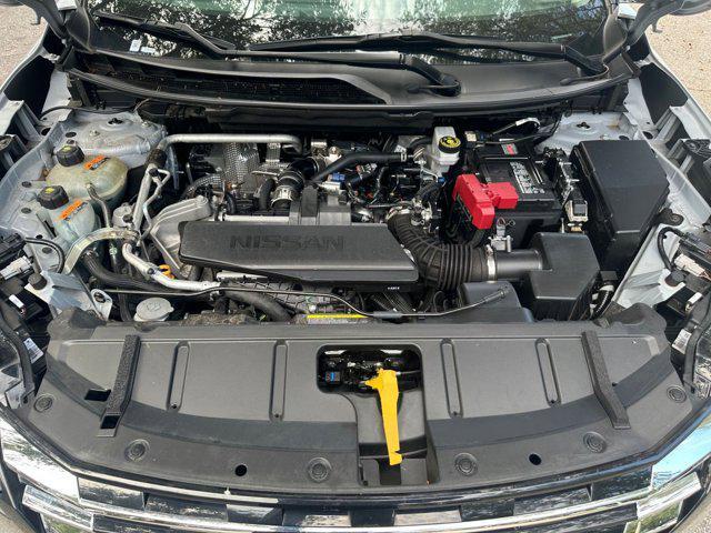 Photo of 2024 Brilliant Silver Metallic Nissan Rogue
