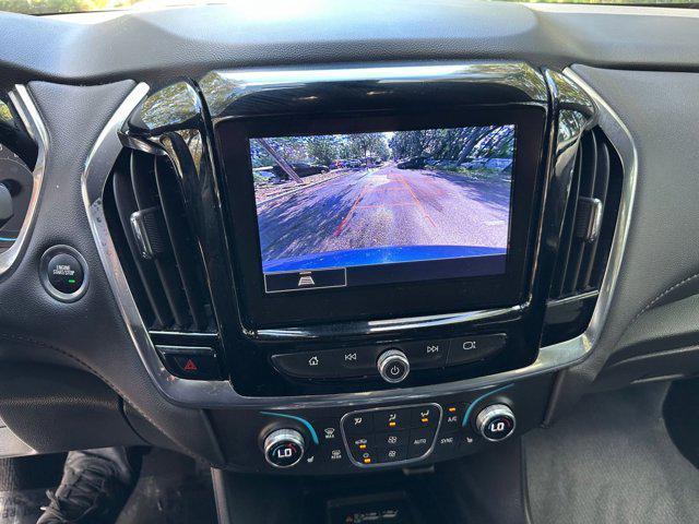 Photo of 2023 Northsky Blue Metallic Chevrolet Traverse